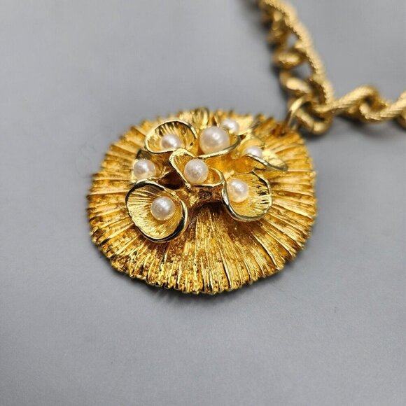 Emma James Sunburst Flower Necklace Liz Claiborne Gold Tone Curb Chain NWT - Picture 3 of 9